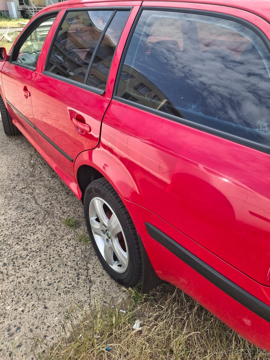 Škoda octavie 16. 75. kW. Benzín - 2