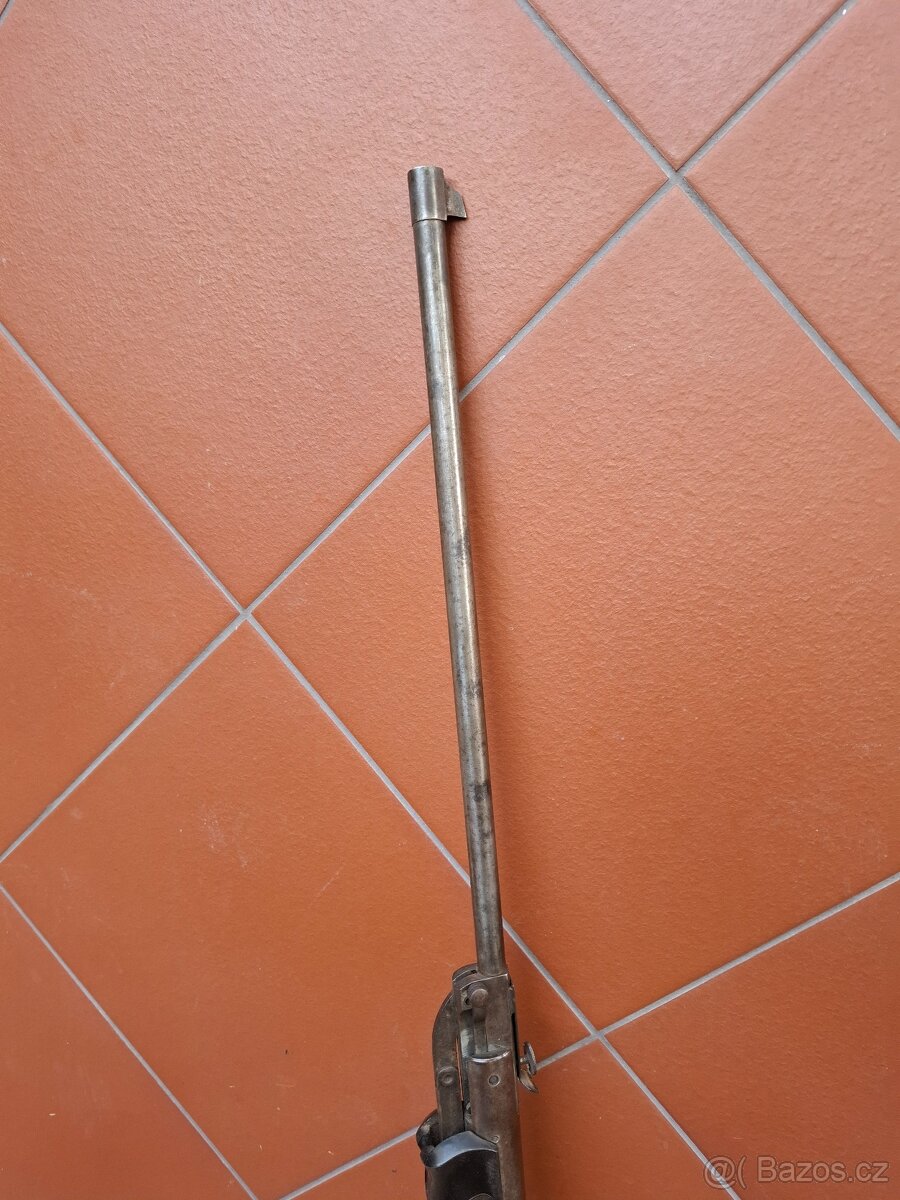 Vzduchovka Iž 22 - 2