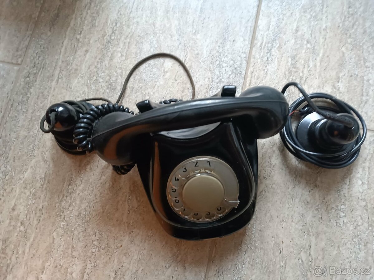 Retro telefón TESLA - 2