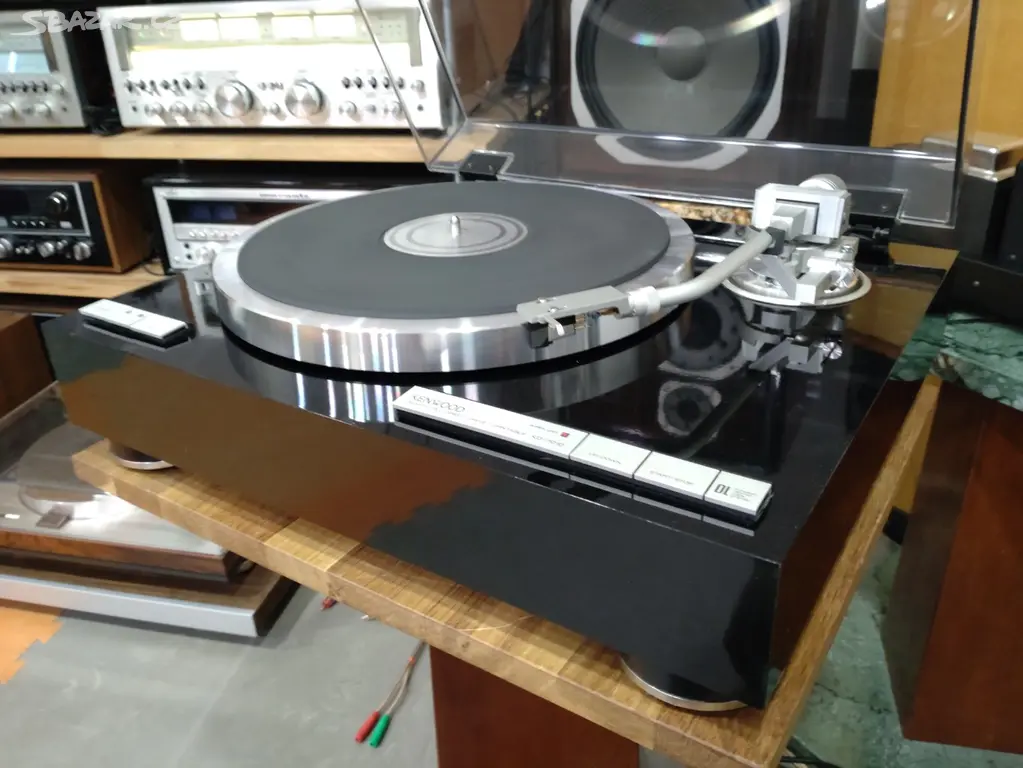 gramofon Kenwood KD 7010 - 2