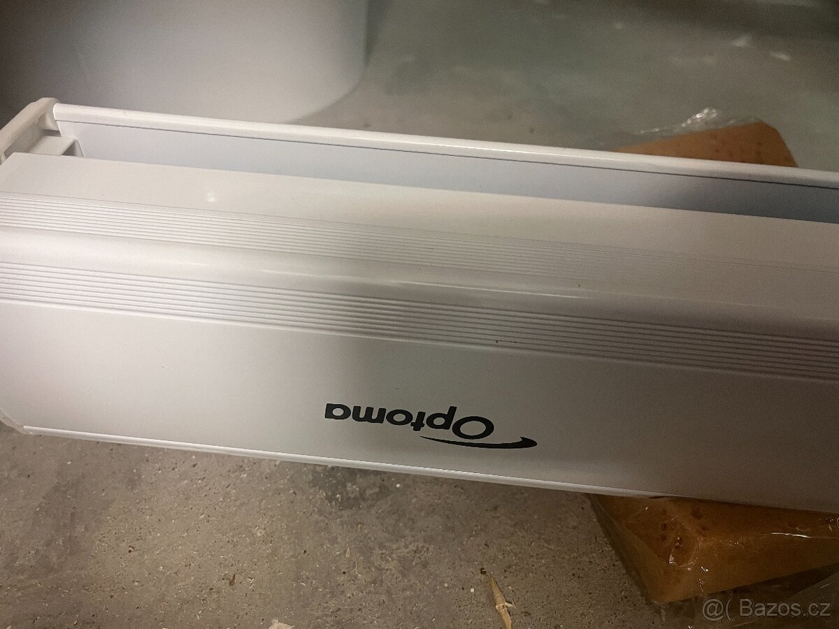Elektrické projekční plátno OPTOMA 120" - 2
