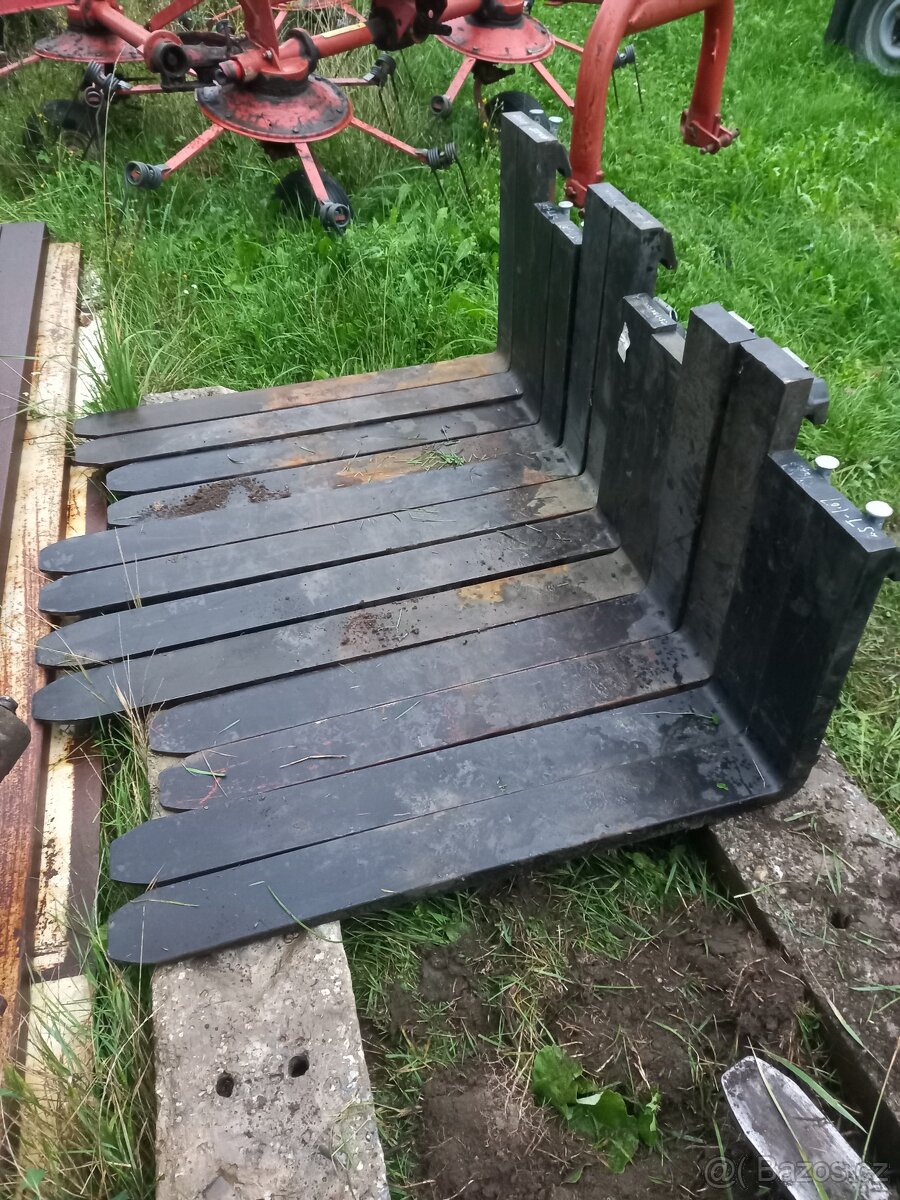 Vidle na ještěrku nebo manipulátor - 2