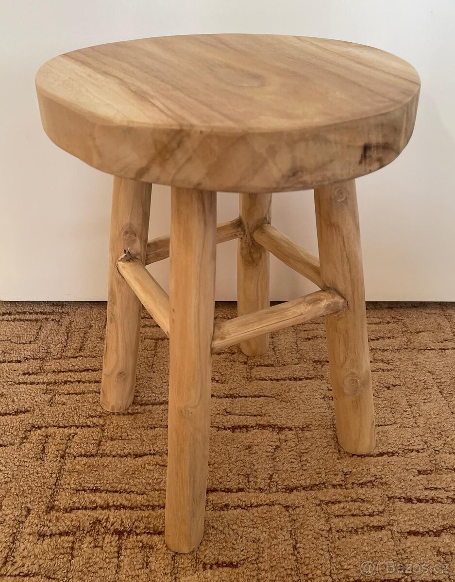 Dřevěná stolička - domácí výroba - 2