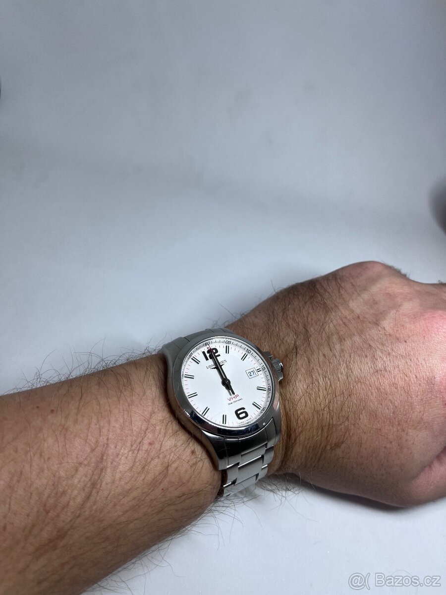 Longines Conquest V. H. P. - 2