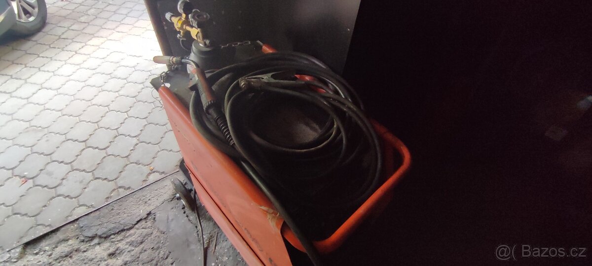 Prodám CO2 svářečku ForMig 289 - 2