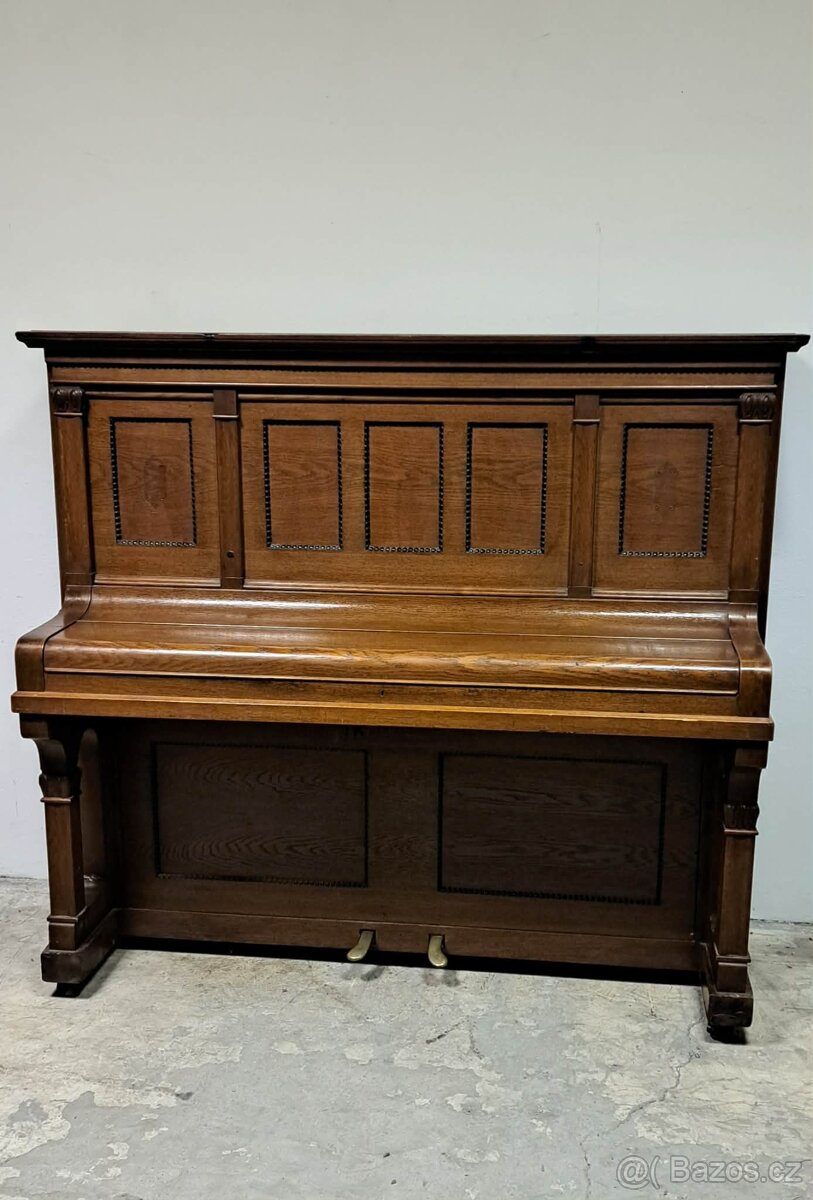 AUGUST FÖRSTER - Koncertní pianino. - 2