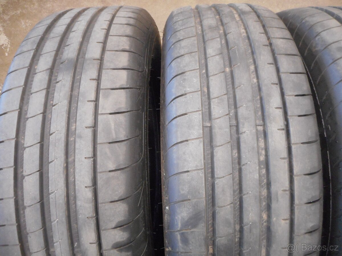 235/65R18 106W - 2