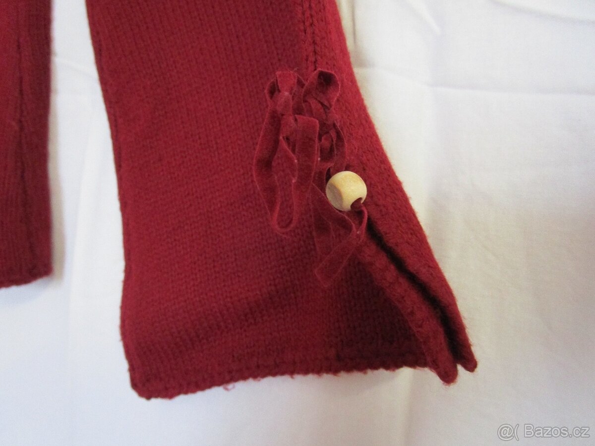 nové svetry, trika vel. 38 - 2