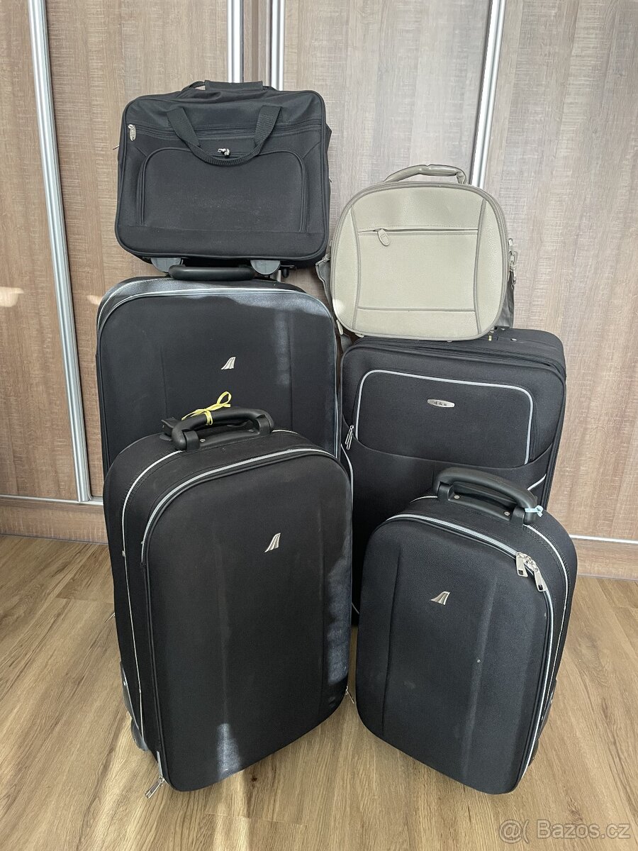 Prodám set kufrů - 2
