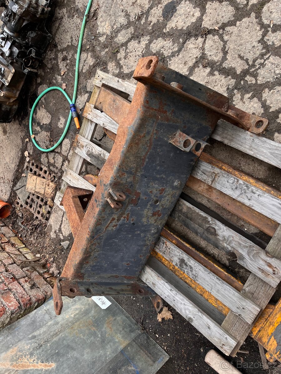 Nosič nářadí Multicar - 2