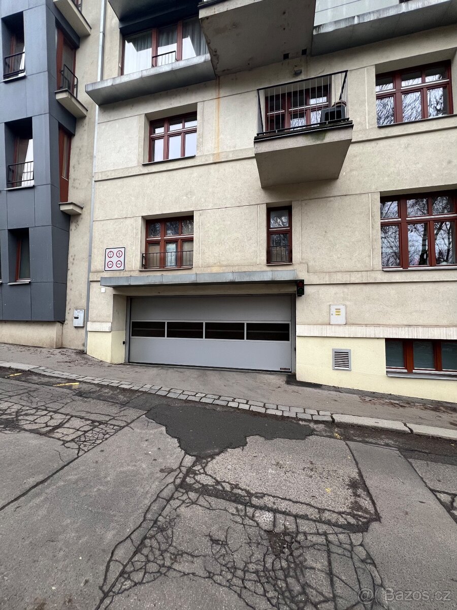 Garážové stání Praha 5 Košíře - 2