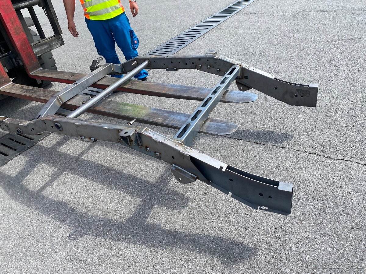 Rám - Rámy na Navara D22 / D40 / Hilux / L200 - 2