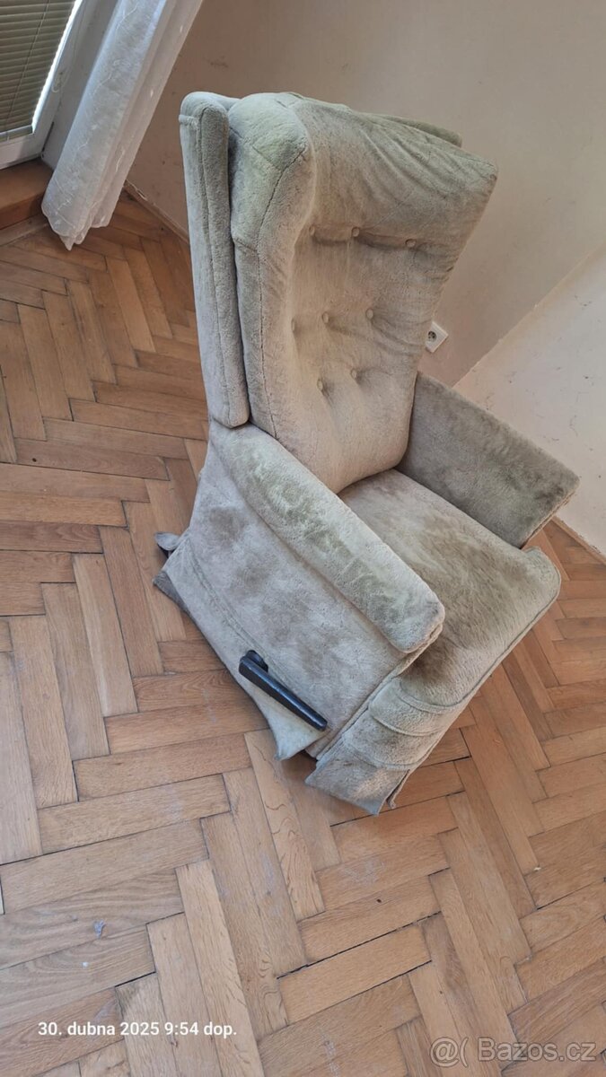 Houpací křeslo (ušák), polohovací – Brno - 2