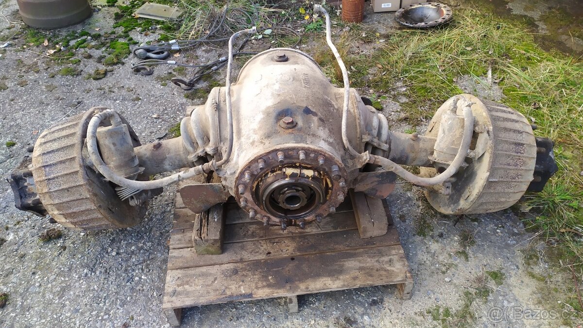 Druhá zadní náprava z Tatra 138 - 2