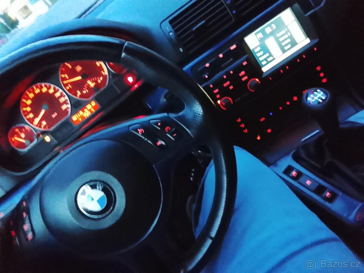 BMW E46 330i - 2