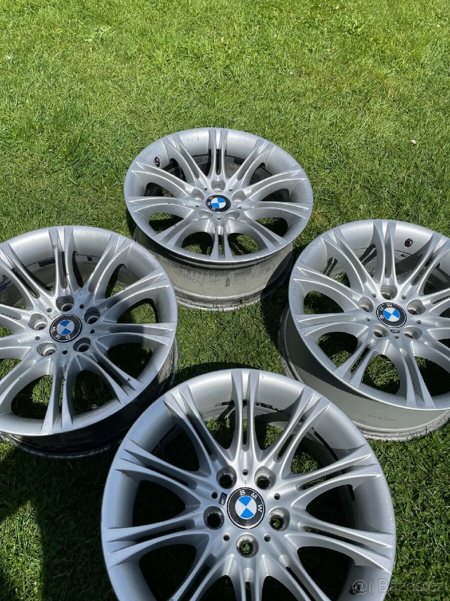 Kola BMW R18 - 2