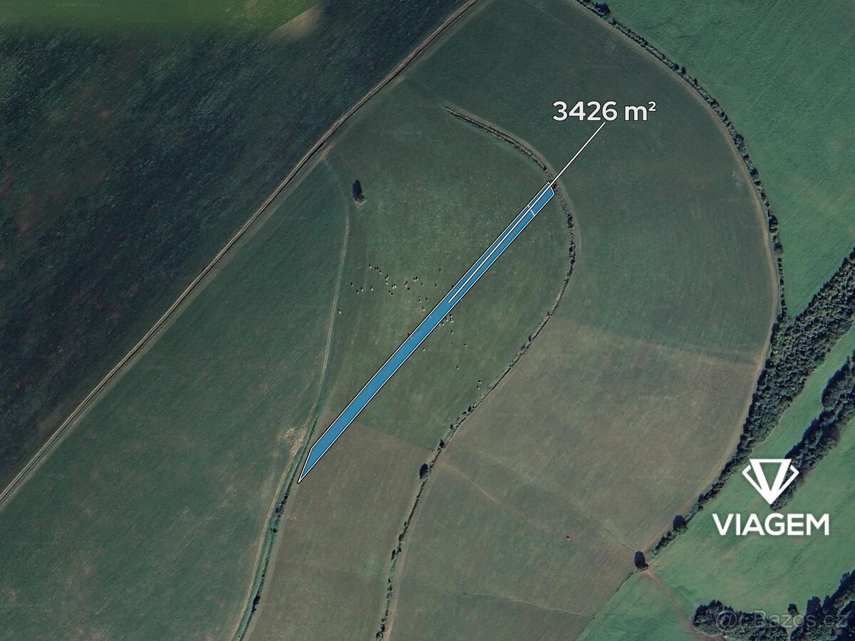 Pole 3 426 m² - 2