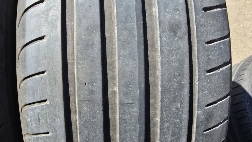 Letní pneu 225/55/17 Good Year Run Flat - 2