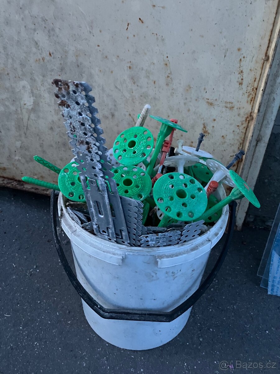 Materiál na suchou výstavbu - 2