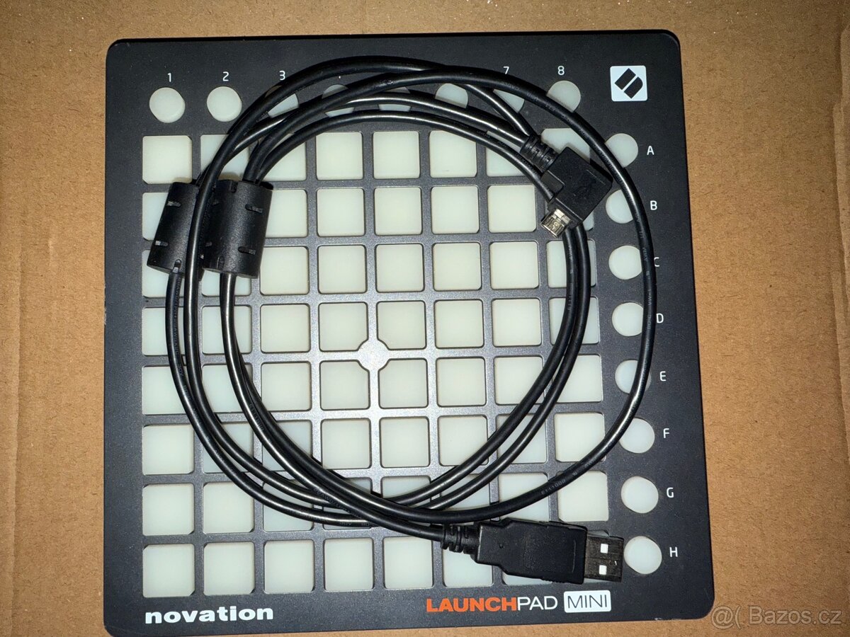 NOVATION LAUNCHPAD MINI MK2 MIDI ovladač USB - 2