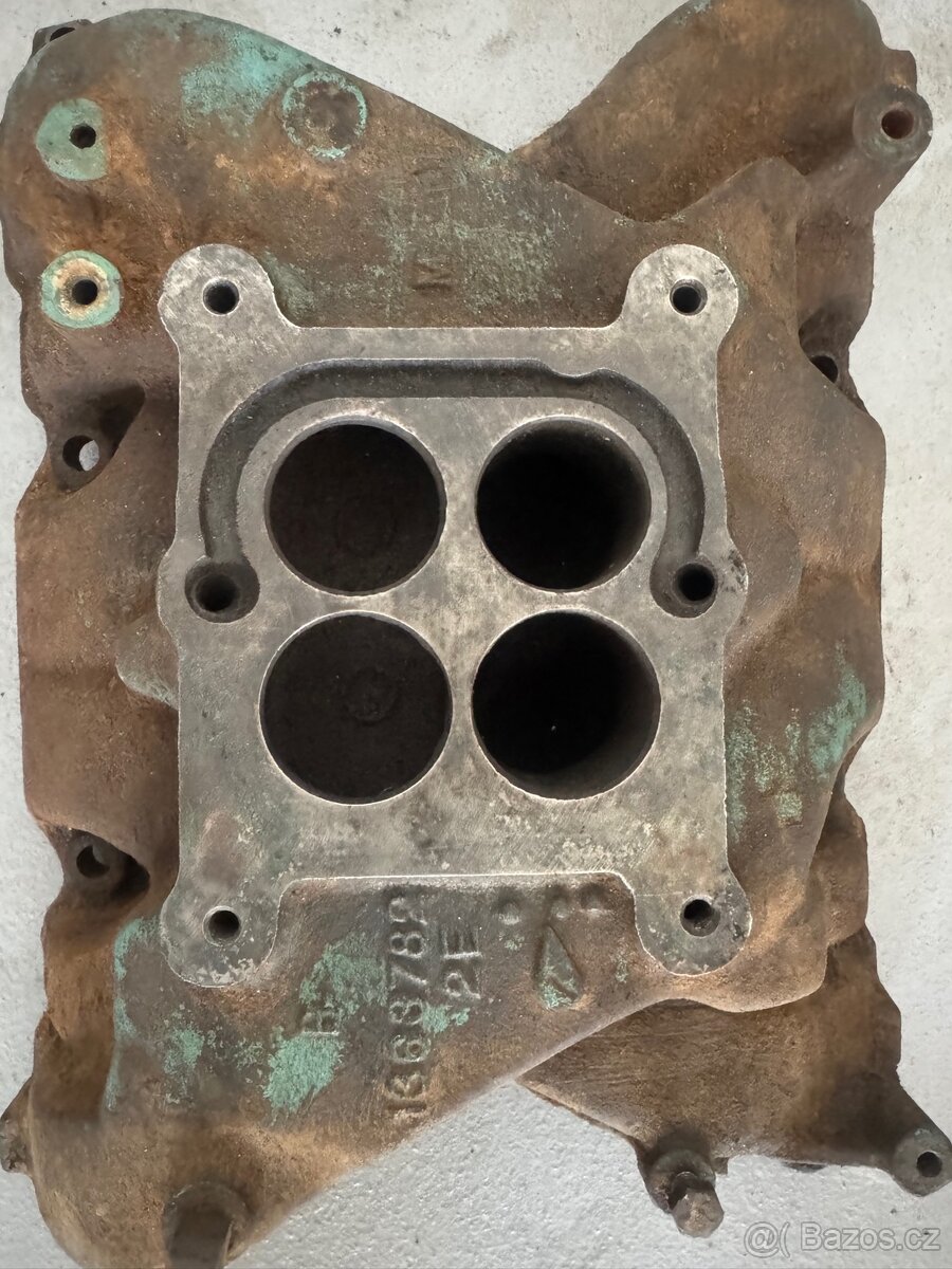 Čtyřkomorové sání Buick Nailhead - 2