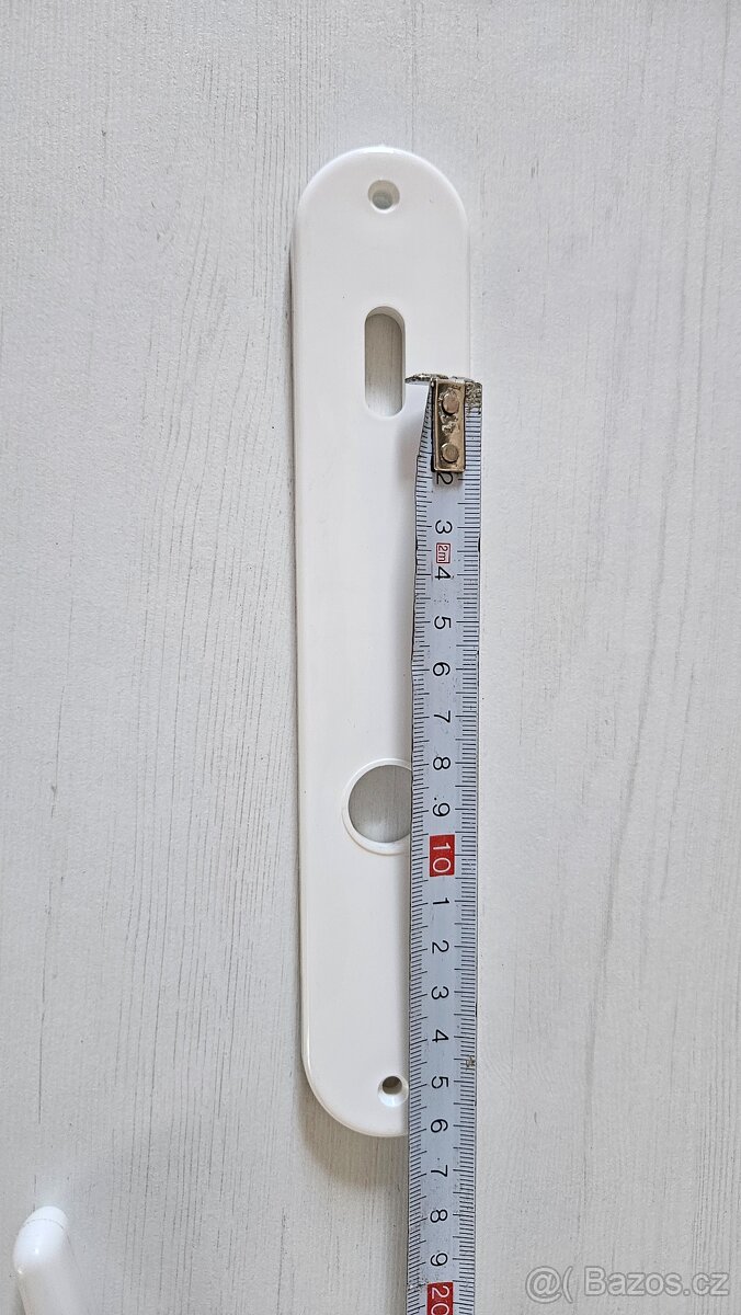 Prodám dveřní kliky (kování) rozteč 90 mm - 2
