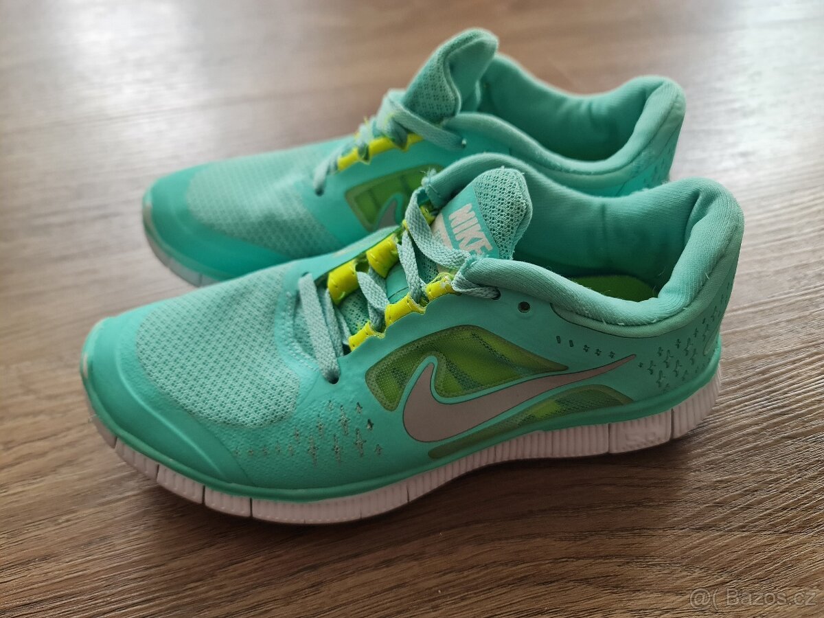 Botasky NIKE - 2
