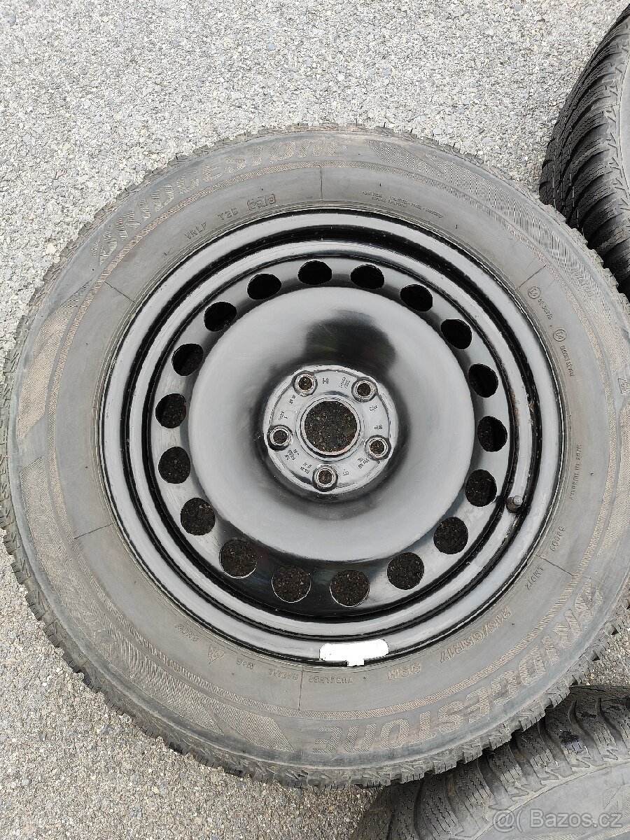 Zimní komplety VW , 215/65 R17 99H Bridgestone - 2