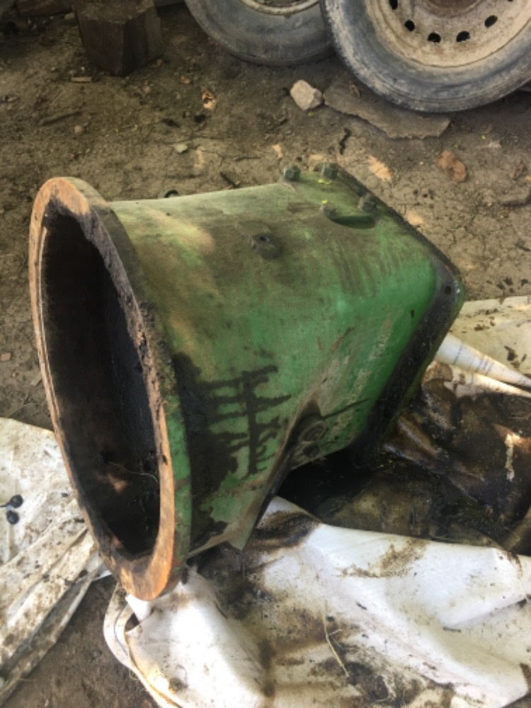 Prodám spojkový obal se silnou přírubou na ZETOR25 - 2