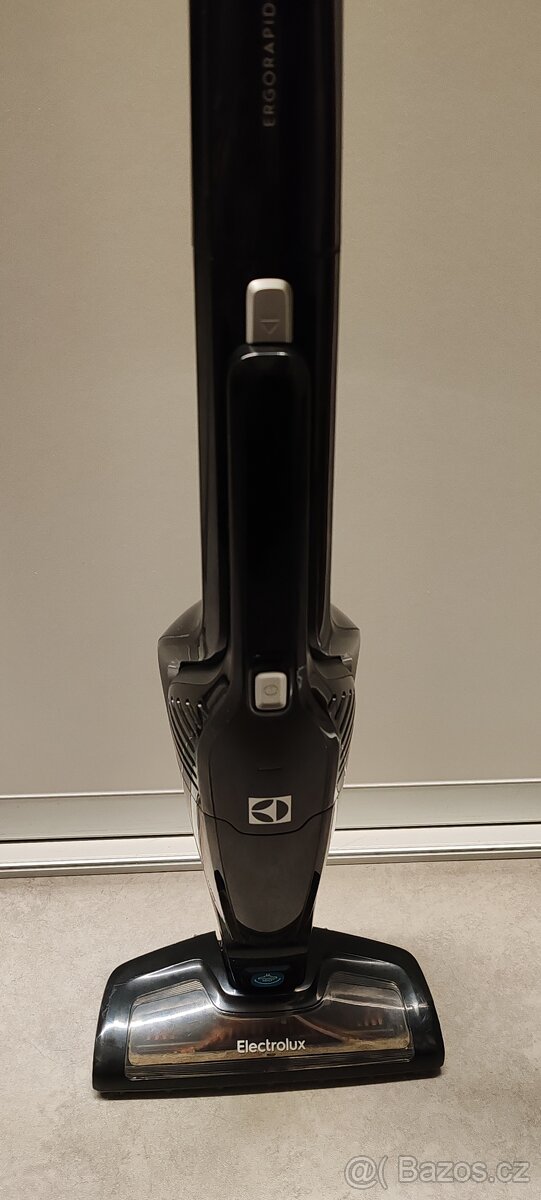 Tyčový vysavač Electrolux Ergorapido - 2
