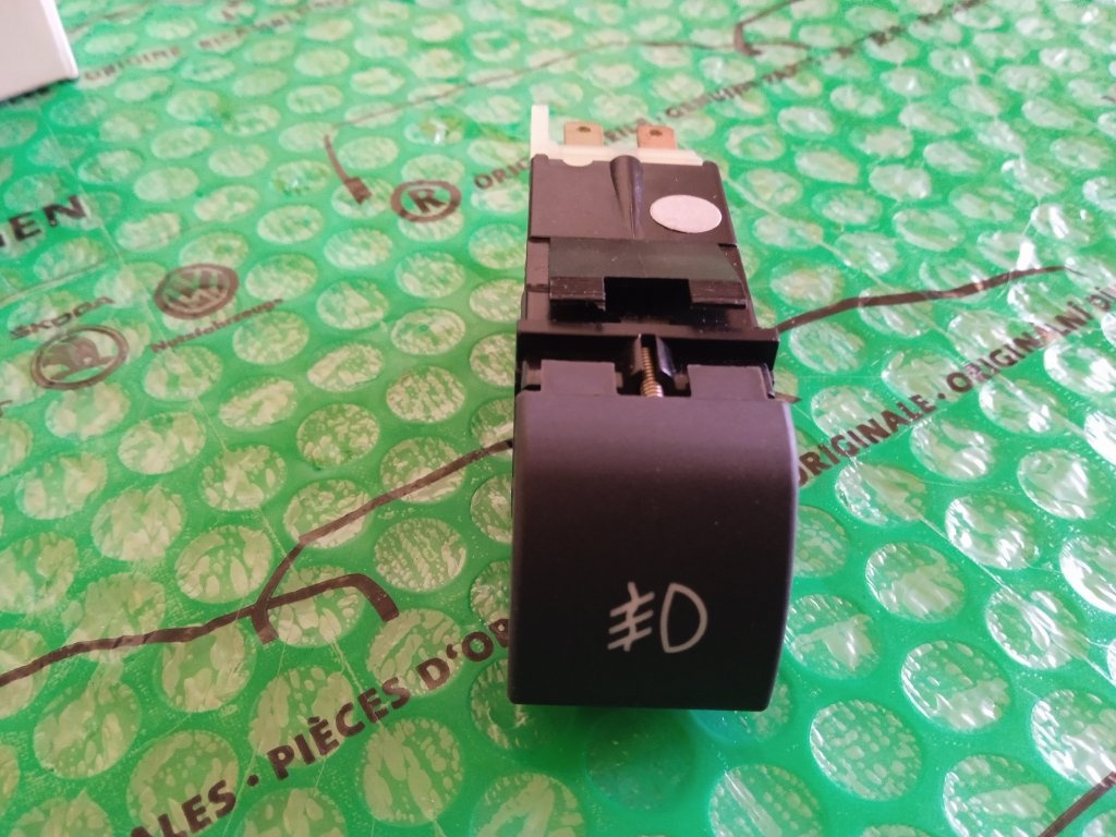 spínač předních mlhových světel Škoda Felicia 6U0941733 - 2