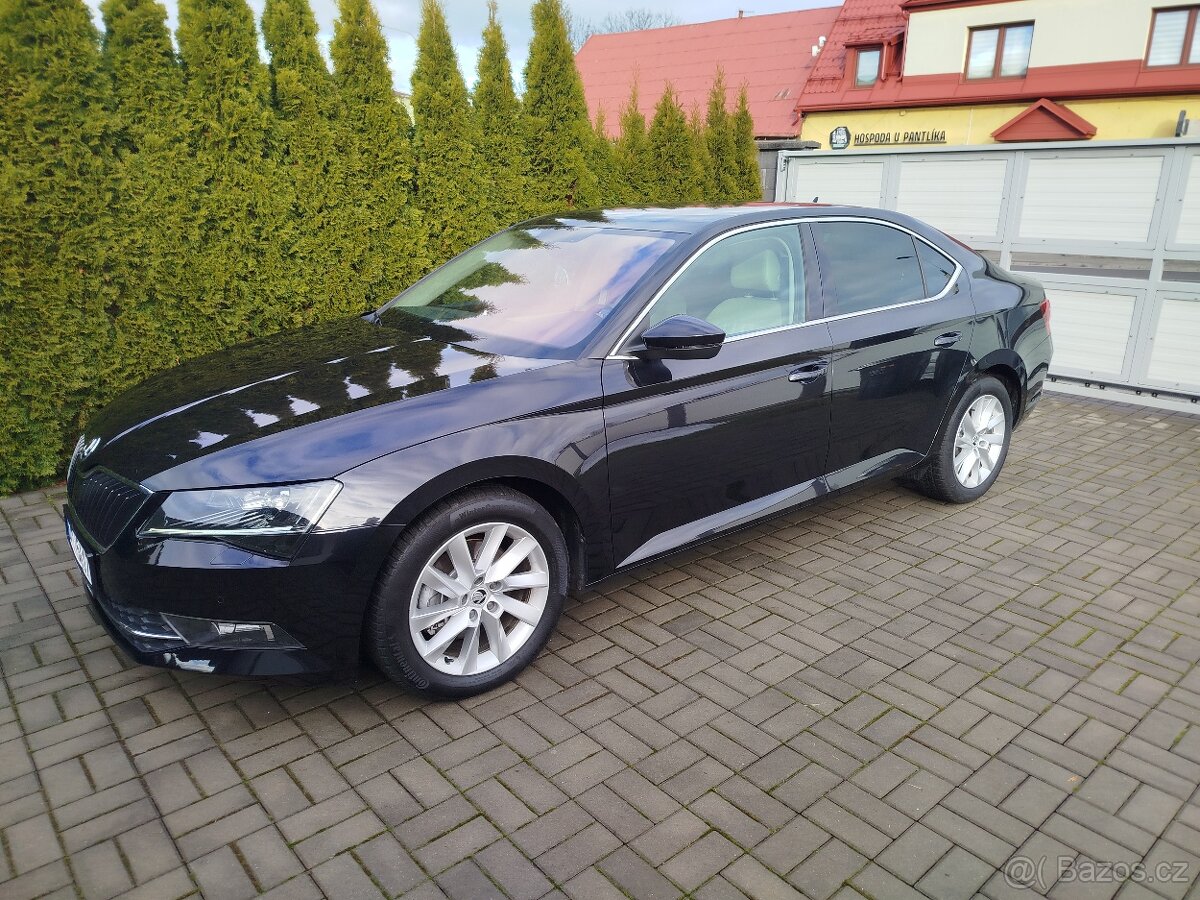 Superb 3, 1.4TSi 110kw Style +, benzín, Čr, Servisní knížka - 2