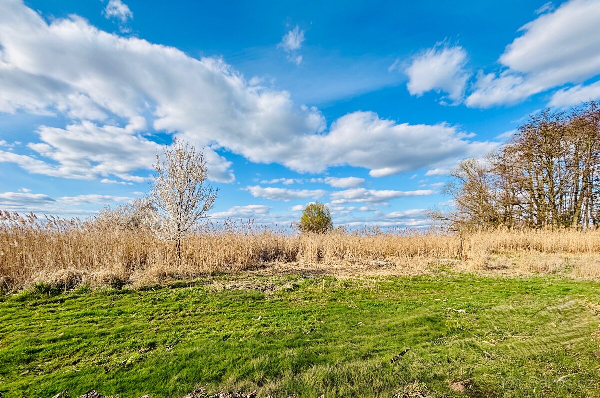 Prodám pozemek pro maringotku apod… - 2
