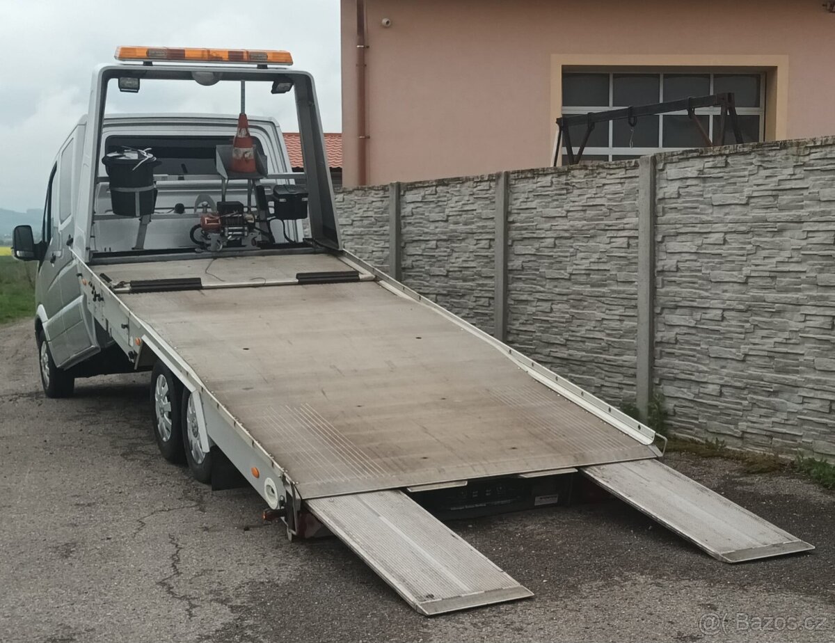 VW Crafter Algema odtahovka 7 mist - 2