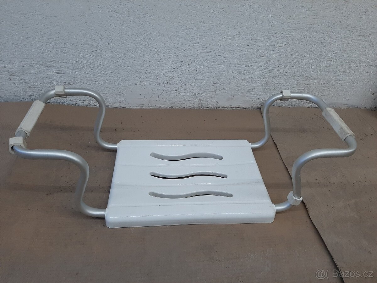 Sedátko na vanu - 2