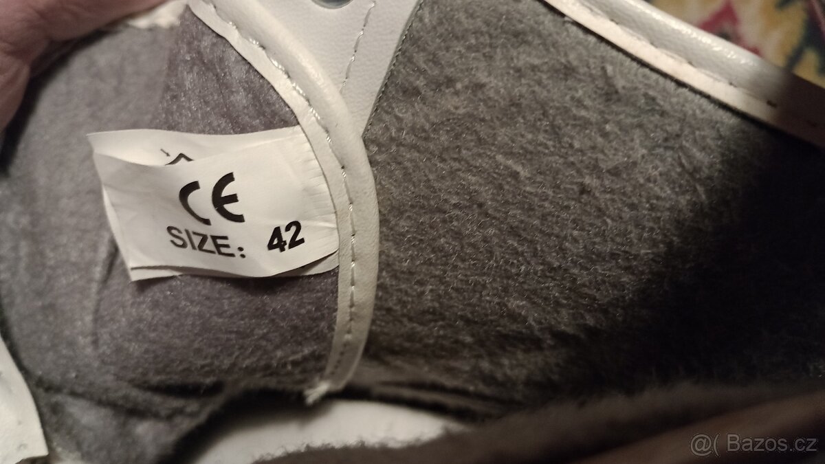 Dívčí brusle Kruk, vel.42 - 2