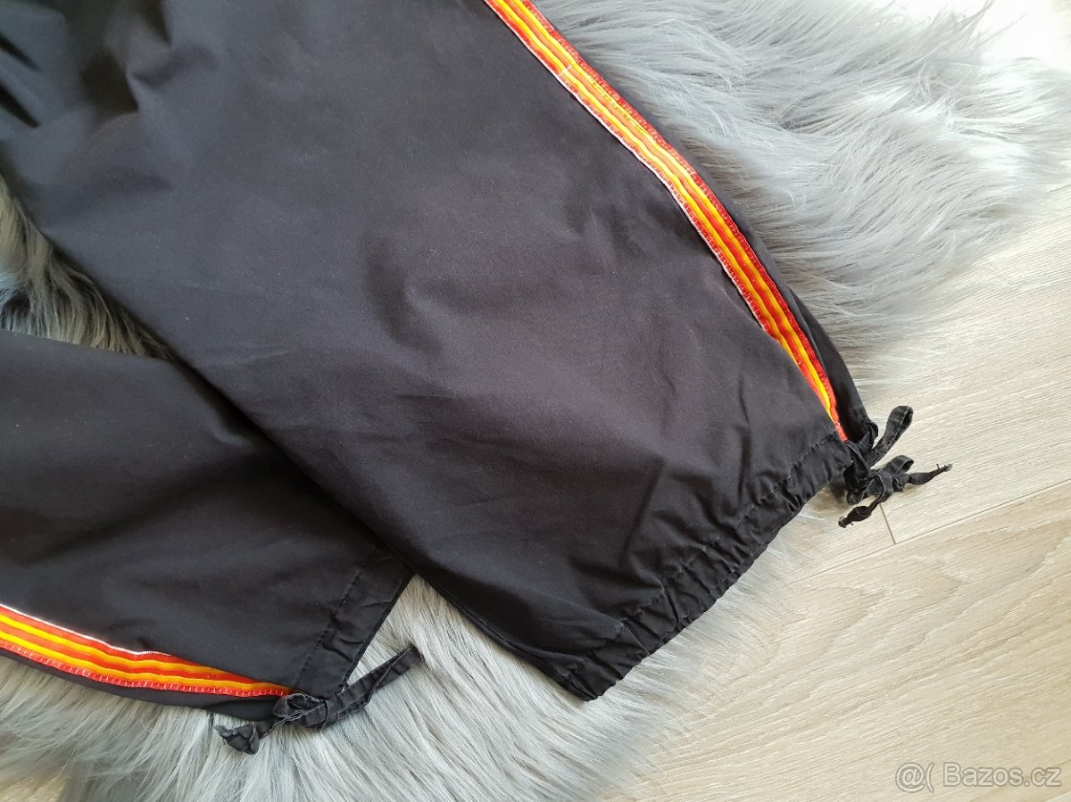 Prodám černé 3/4 kalhoty - 2