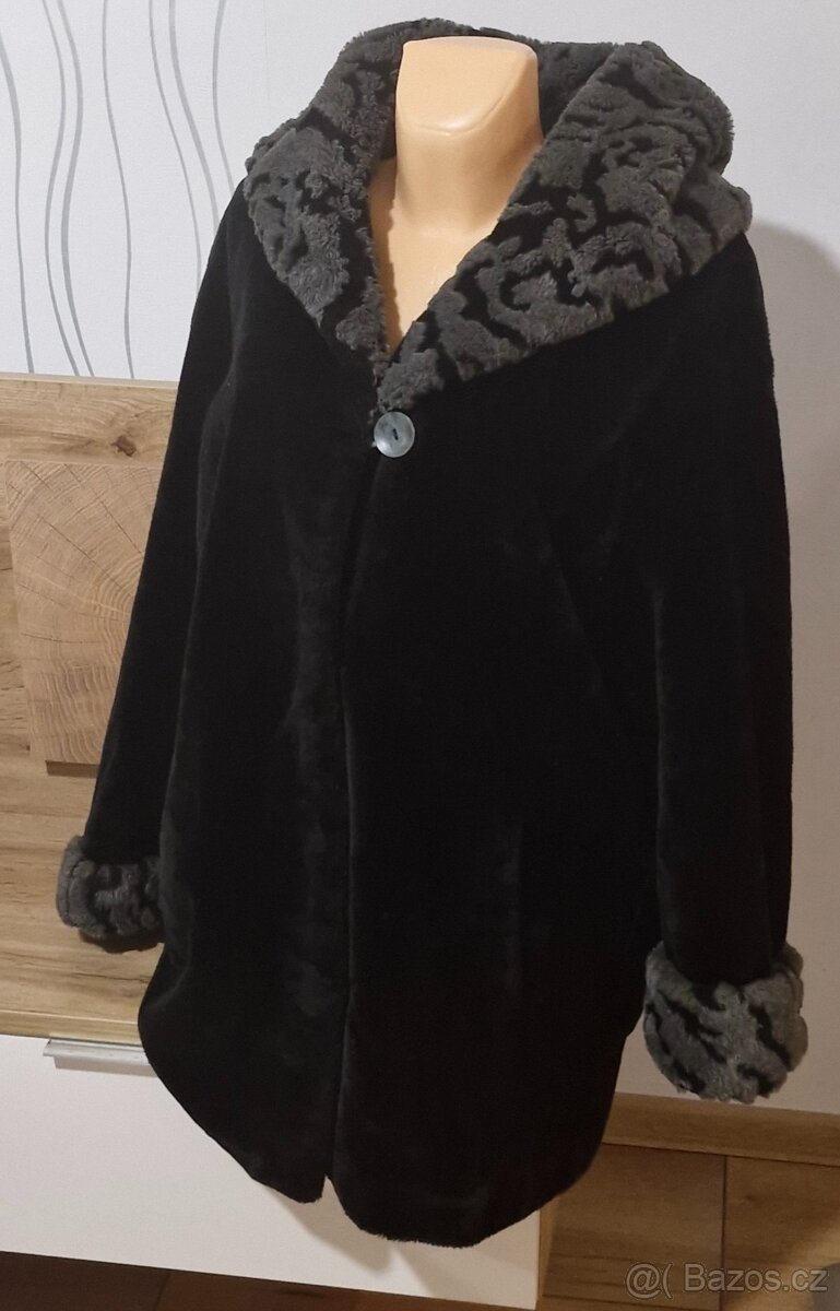 Teplý kožich vel.48 - 2