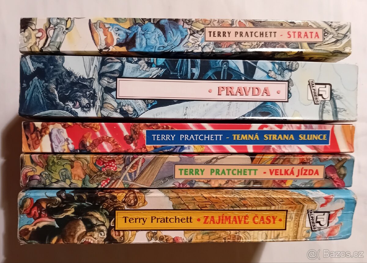TERRY PRATCHETT 5 knih - 2