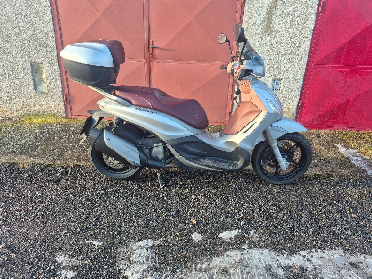 Piaggio Beverly 350, 24kw - 2