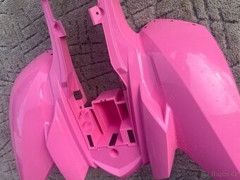 Access zadní plast - 2
