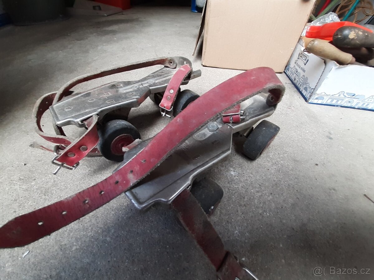 Starodávné kolečkové brusle - 2