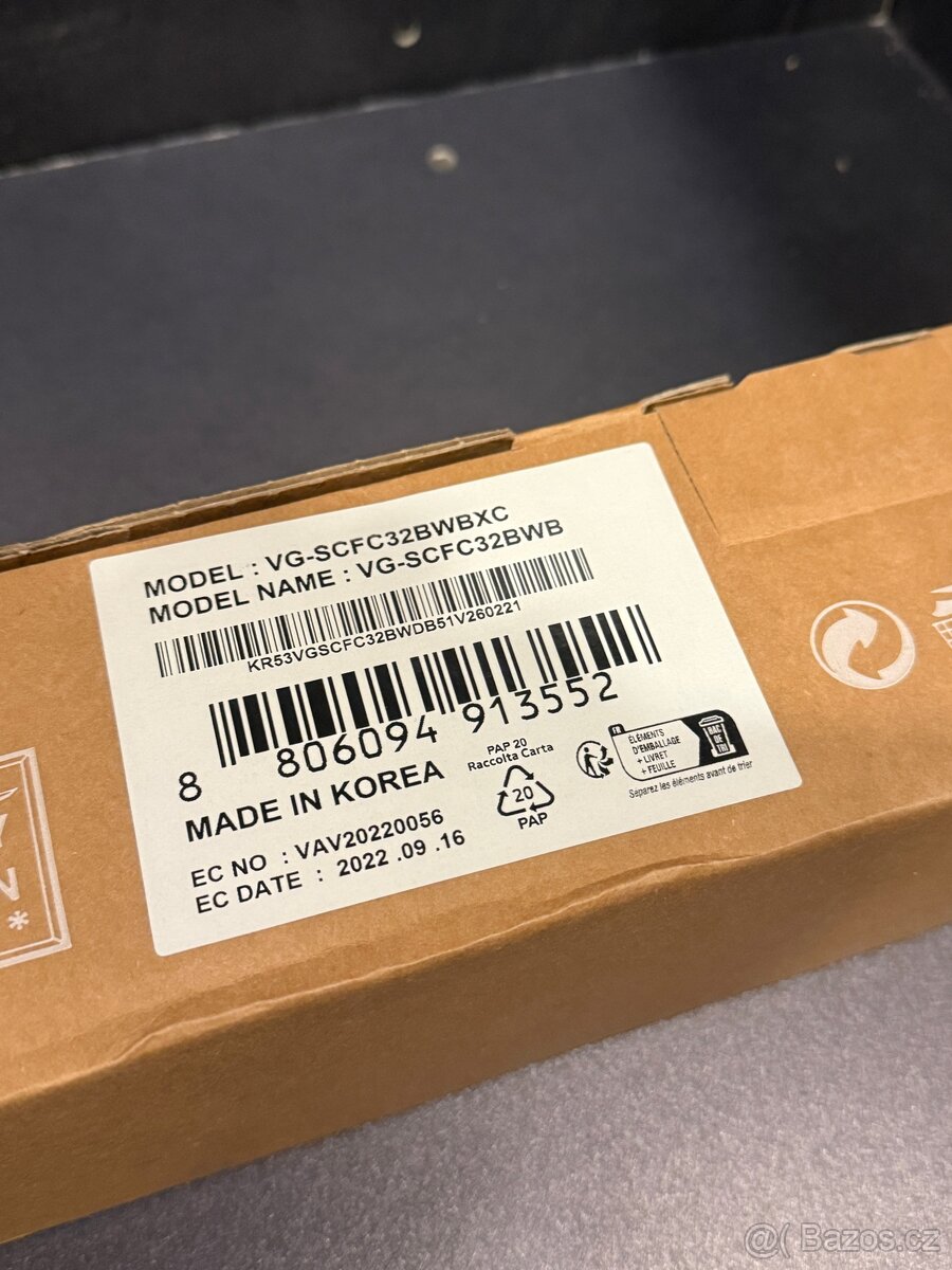 FRAME rámeček SAMSUNG 32" hnědý - 2