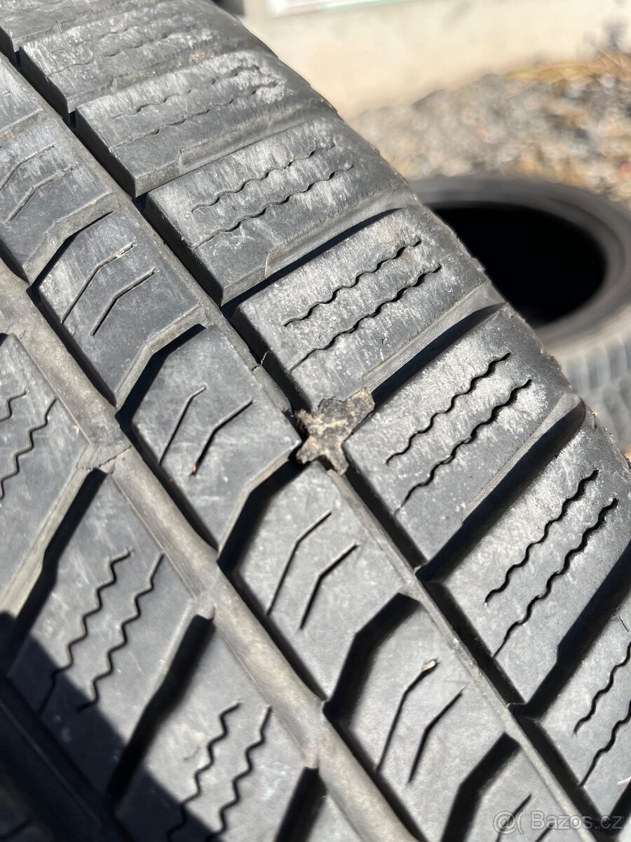 255/45 R20 zimní - 2