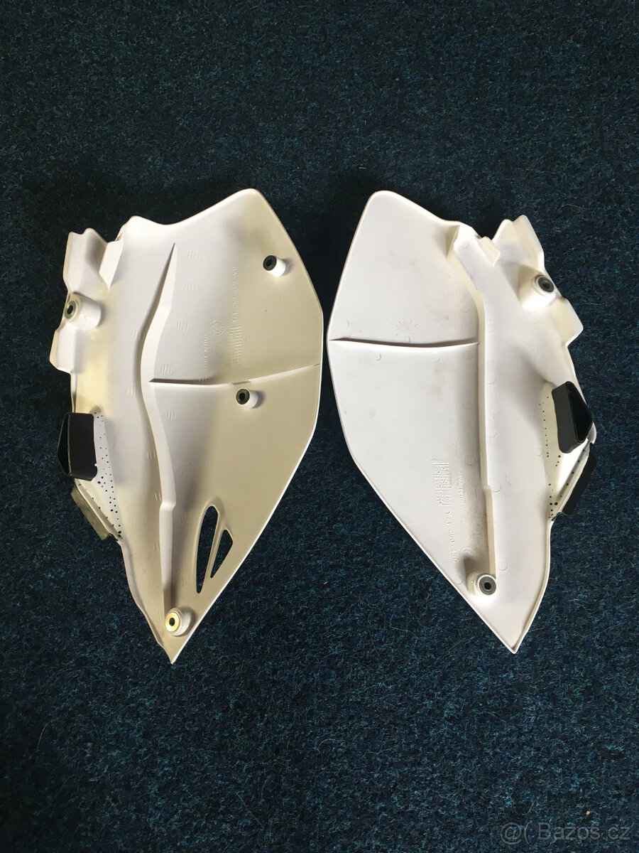 Boční plasty Yamaha - 2