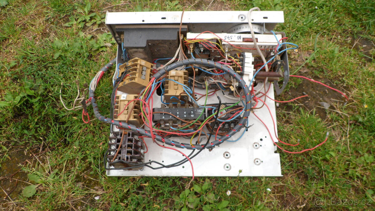 Díly z automatické pračky - 2