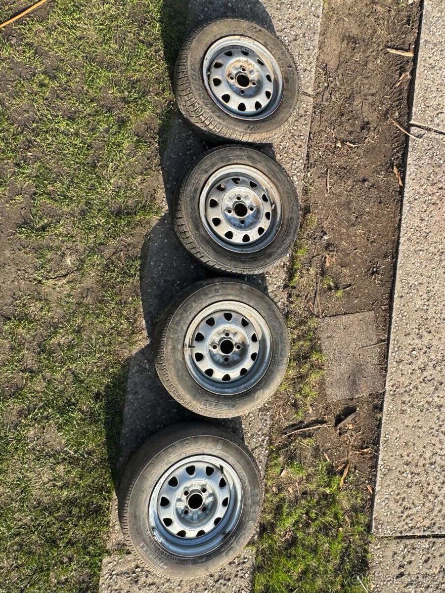 Disky Felicia R13 4x100 - 2