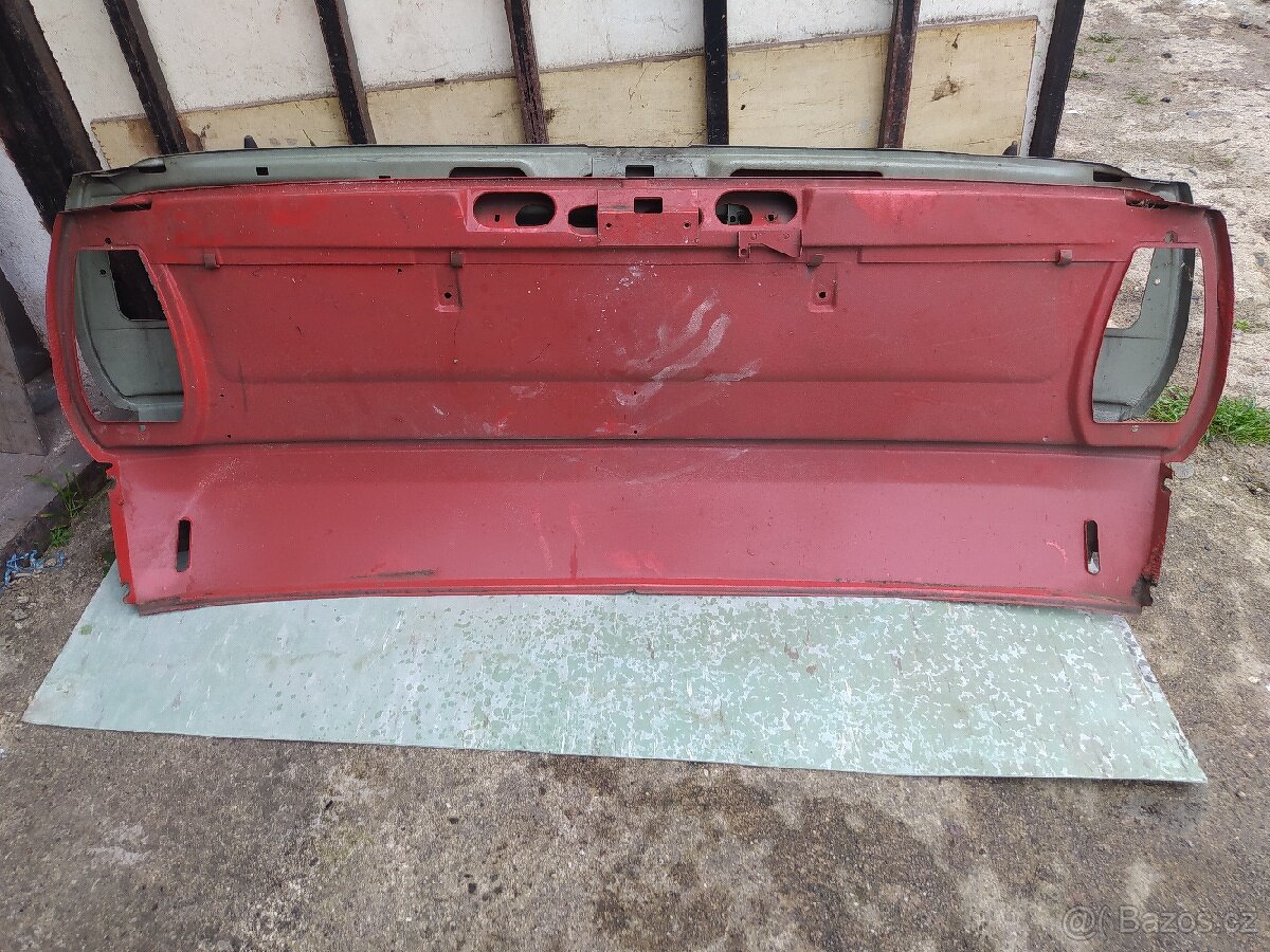 Škoda 105/120 užovka - zadní čelo - 2