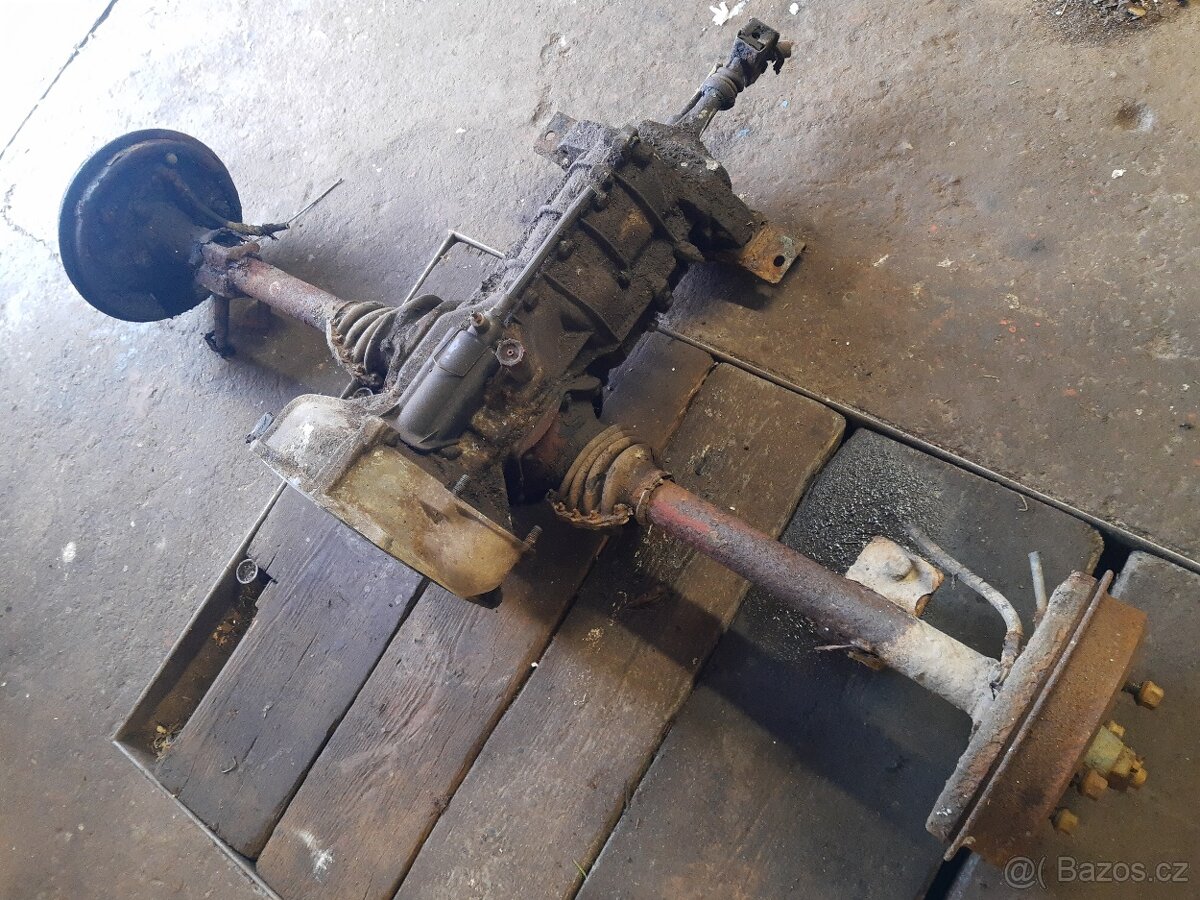 Škoda 100 - převodovka - 2