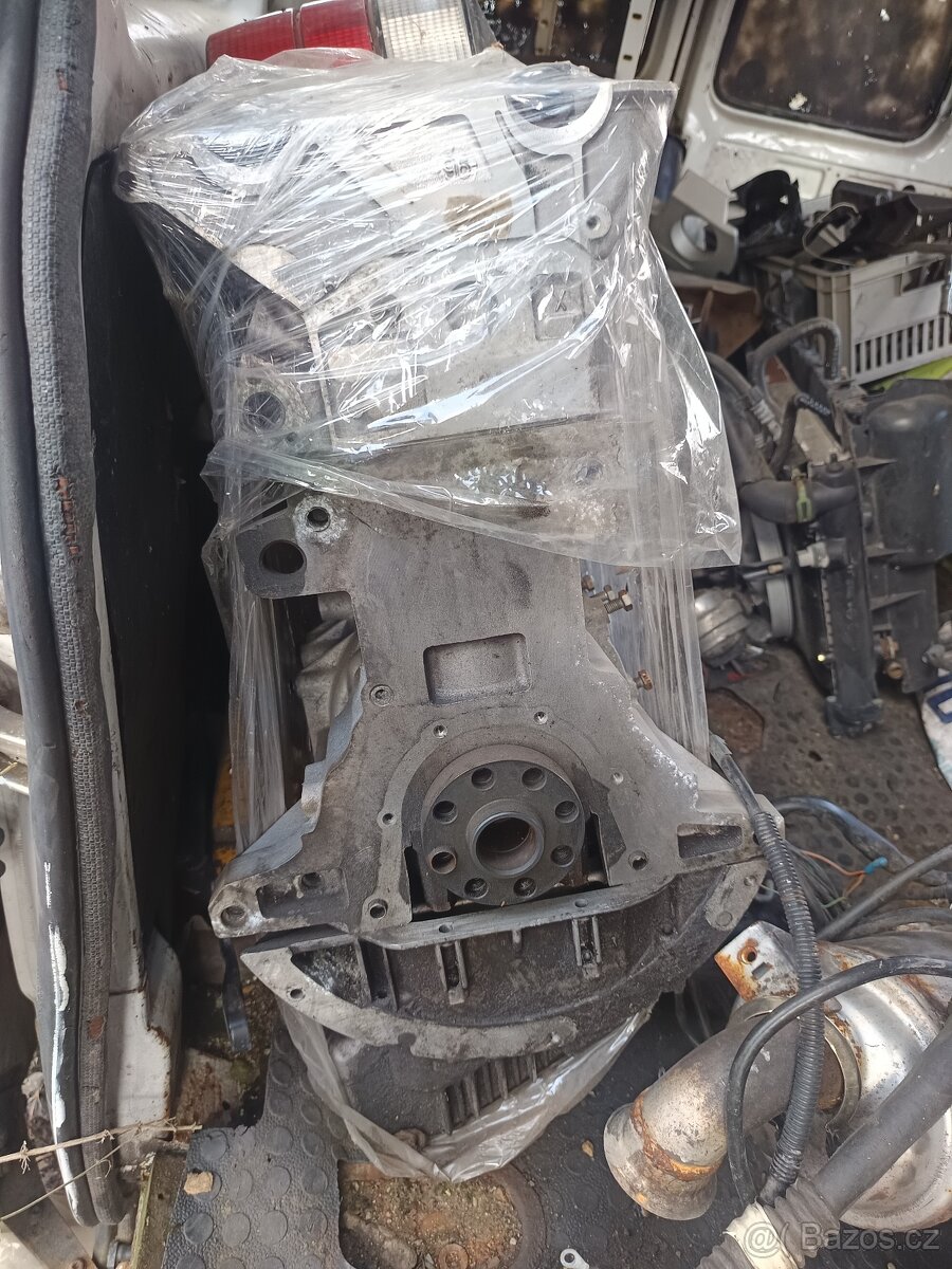 BMW e30 E36 e39 E46 Motor na turbo m52b20 dekomprese - 2